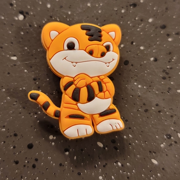 NEW Tiger Croc Charm - Picture 3 of 4